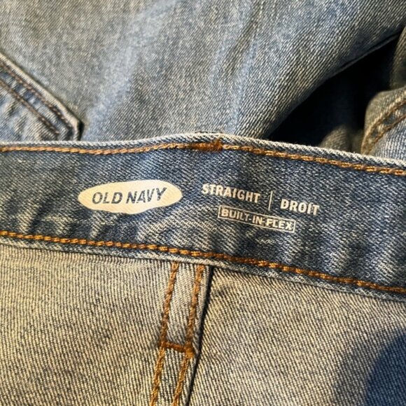 Old Navy 34 x 32 Light Wash Straight Leg Jeans - Picture 3 of 4